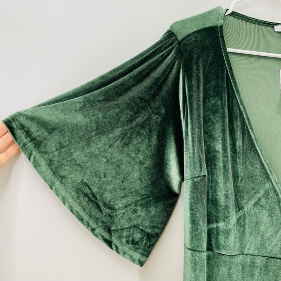 Baltic Born Meghan Velvet Wrap Maxi Dress Deep Green Size 3XL - Picture 4 of 10